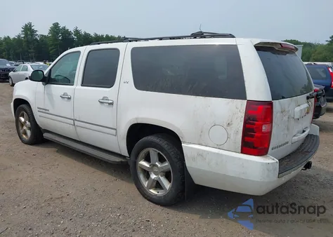 2013 Chevrolet Suburban 1500 Ltz из США, поврежденный, VIN 1GNSKKE76DR313941